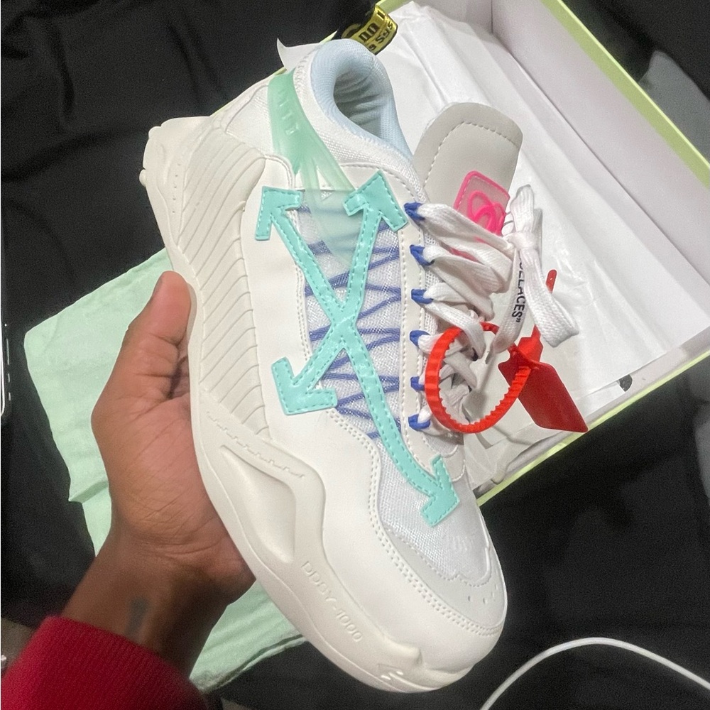 off white odsy1000